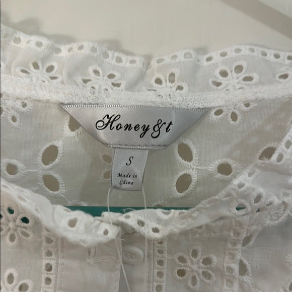 Honey & t White Peplum Blouse - Picture 2 of 8